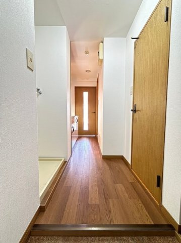 コスモコートの玄関