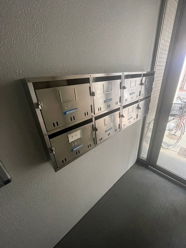 マンション幸宝の外観