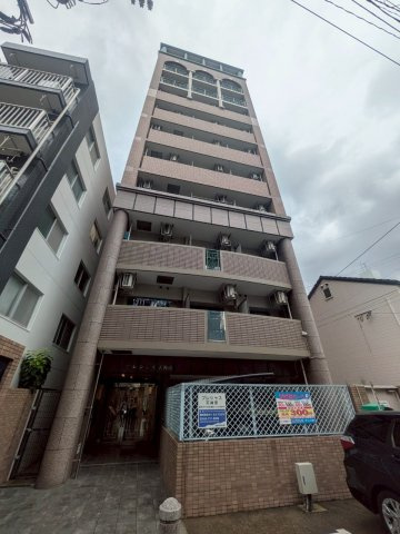 プレシャス天神南の外観
