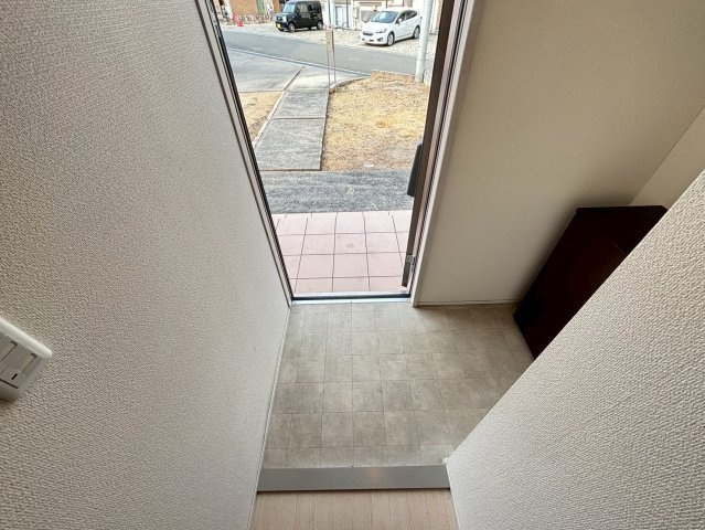 河内長野加賀田平屋A棟の玄関|同施工会社の類似写真