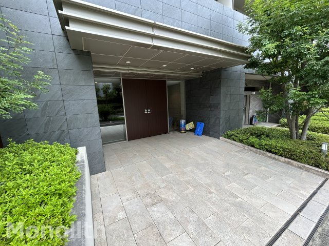 アベニール和泉中央のエントランス