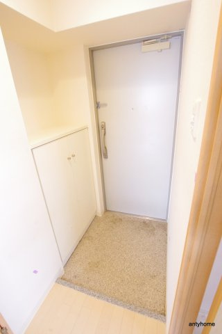 メゾントーワ　仲介手数料無料の玄関