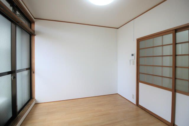 イチムラハイツの洋室