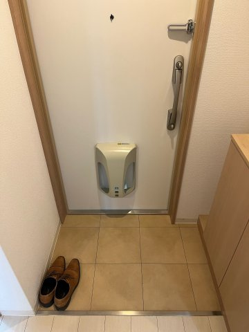 PALAZZO逆瀬川の玄関
