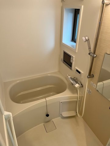 PALAZZO逆瀬川の浴室