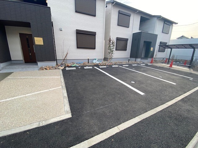 Maison de Reve Eastの駐車場