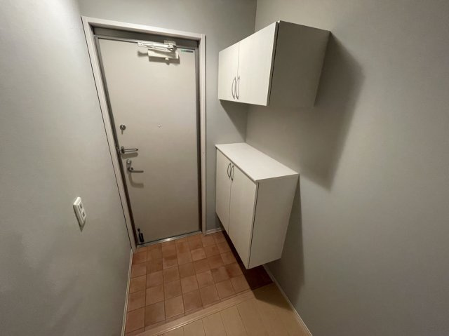 ルノン瓦林の玄関