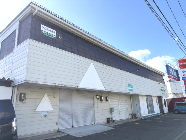 シャンポール新川