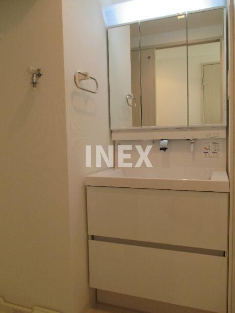 横浜市鶴見区向井町３丁目の賃貸マンションの独立洗面台