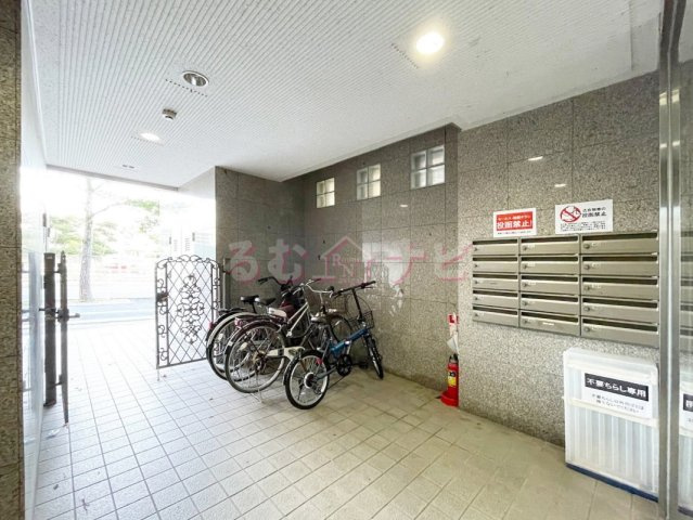 那珂川市恵子１丁目の賃貸マンションのエントランス