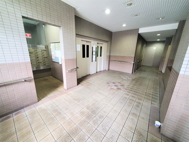 【エントランス】