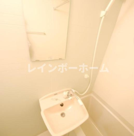 MELDIAみのり台の洗面所