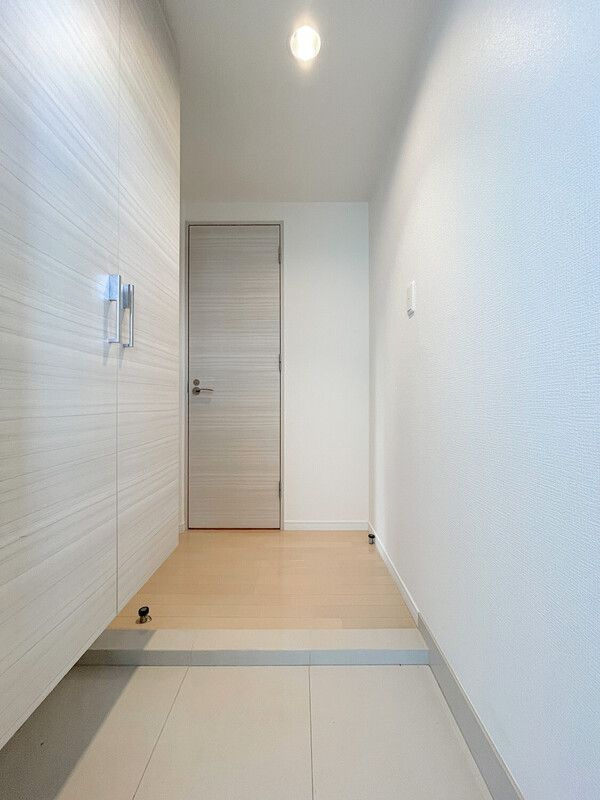福岡市南区向野１丁目の賃貸マンションの玄関
