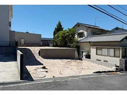 広島市佐伯区五日市町大字昭和台　土地の外観
