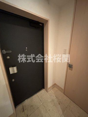 日神デュオステージ関内大通り公園の玄関