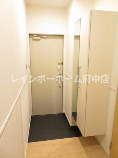 プレゾン・ピエスの玄関