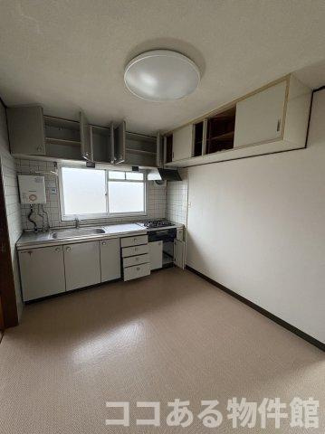 神陵台東住宅48号棟のキッチン