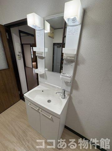 神陵台東住宅48号棟の洗面所