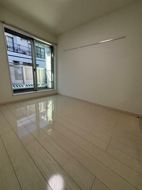 リーヴェルポート横浜和田町の居間・リビング