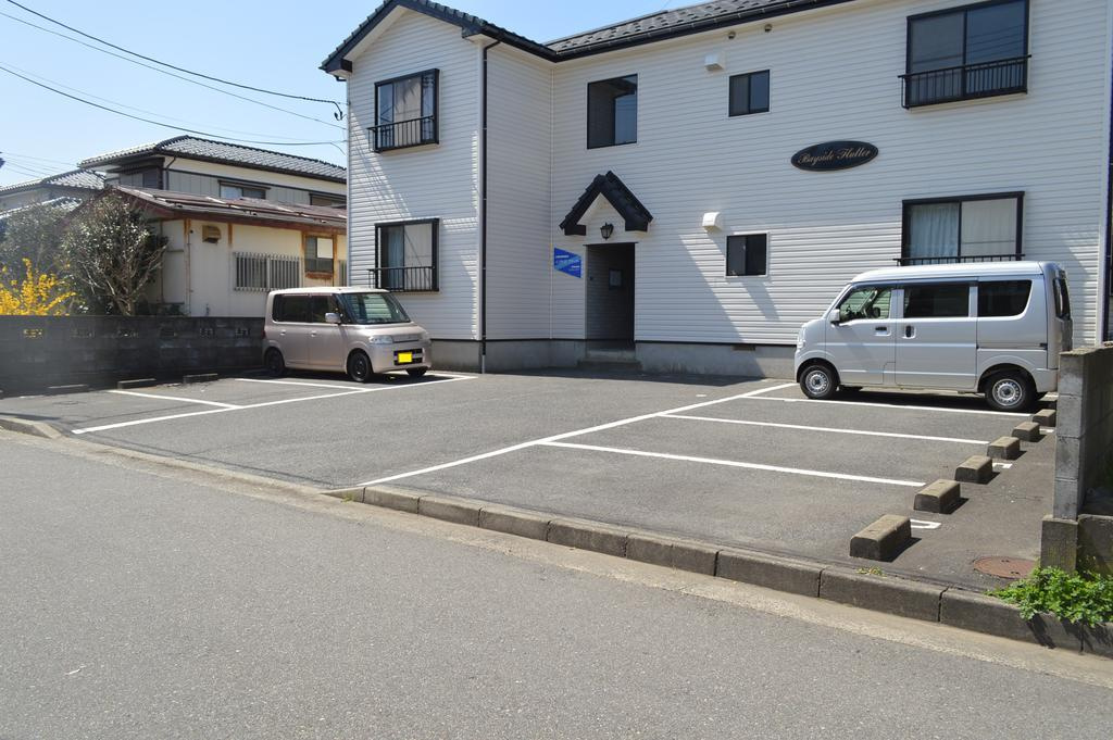 ベイサイド・フラッターの駐車場
