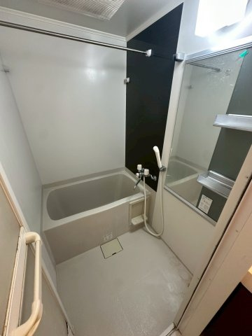 アーバイル三軒茶屋の浴室