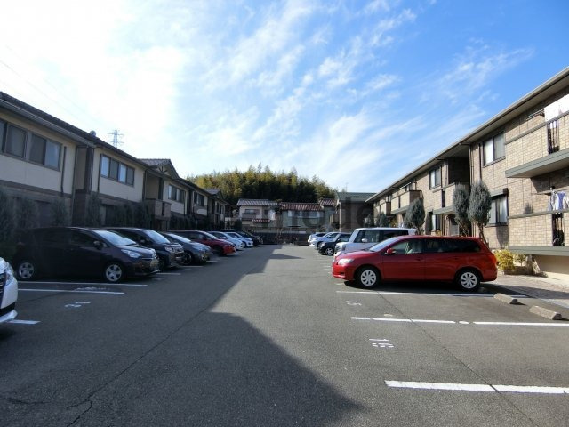 【駐車場】 | レシェンテ茨木C棟