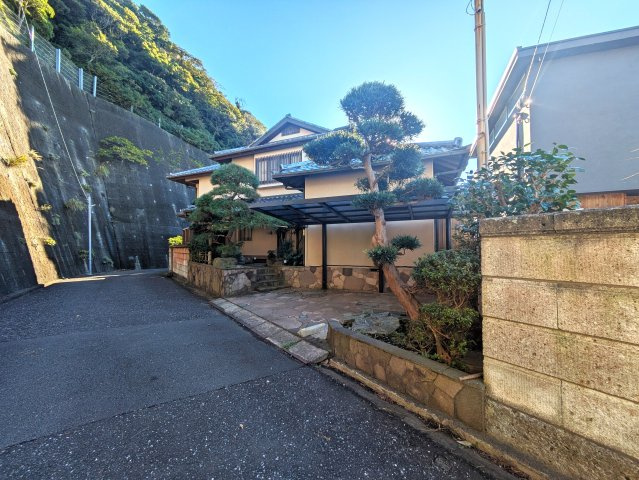 海まで徒歩11分！  閑静な住宅地　古家付