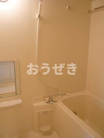 ベルウッド浅草の浴室