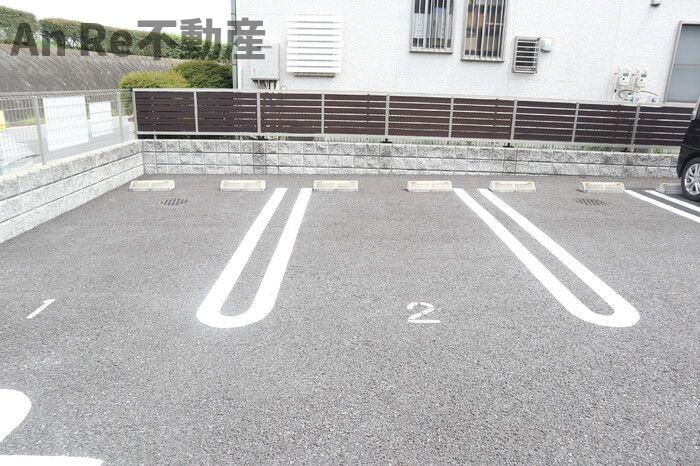 セピアヒルズの駐車場