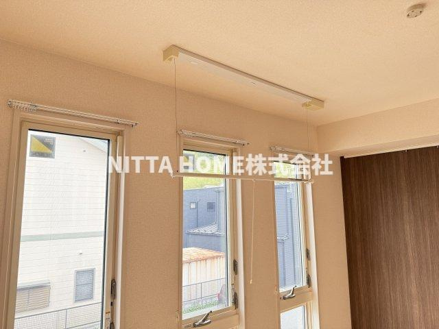 クレール・パル　 Bのその他|【隣室写真参照】室内物干しスペースです♪