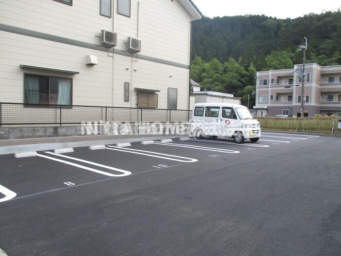 クレール・パル　 Bの駐車場|敷地内に駐車場も完備(^^♪