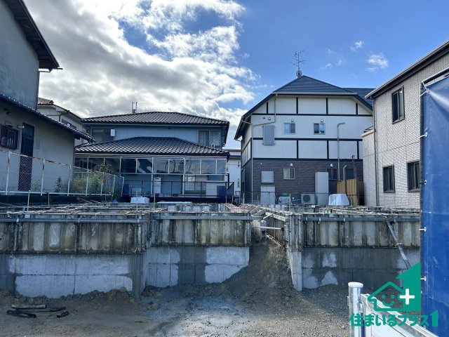 ●31(土)1(日)3(祝)現地説明会！北葛城郡河合町中山台　第01期　新築一戸建ての外観|現在はこんな感じです。完成までが待ち遠しいですね。