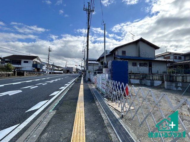 ●31(土)1(日)3(祝)現地説明会！北葛城郡河合町中山台　第01期　新築一戸建ての前面道路含む現地写真|駅やスーパー、小学校・中学校等日常生活に欠かせない情報や道のりもご紹介いたしますのでお気軽にご相談ください。