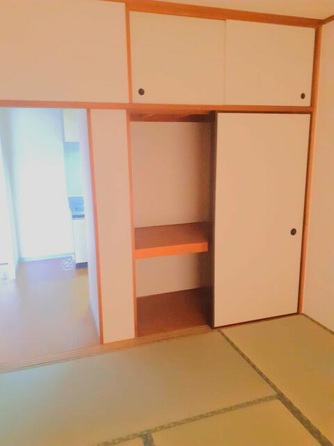 ルミエール新宿の和室