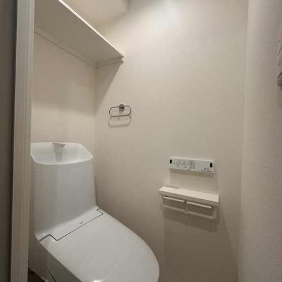 【トイレ】 | フィオーレ赤羽 | 清潔感のあるトイレです
