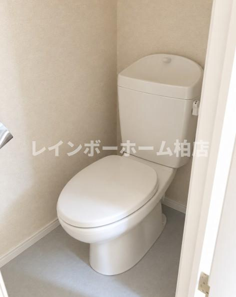 特典：仲介手数料が無料です!!のトイレ