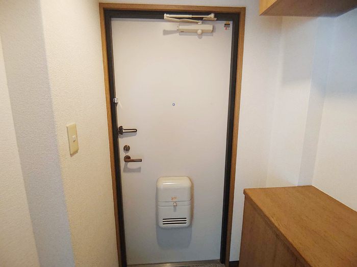 燦コーポCの玄関