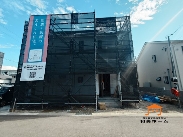 クレイドルガーデン善通寺市善通寺町第３◇最も高い耐震性能を取得しているオール電化住宅！の外観|外観
前面道路が広く見通しが良いため、ファミリーカーのような大きな車でも運転しやすく、車庫入れも余裕を持ってできるのが魅力的なお家です。