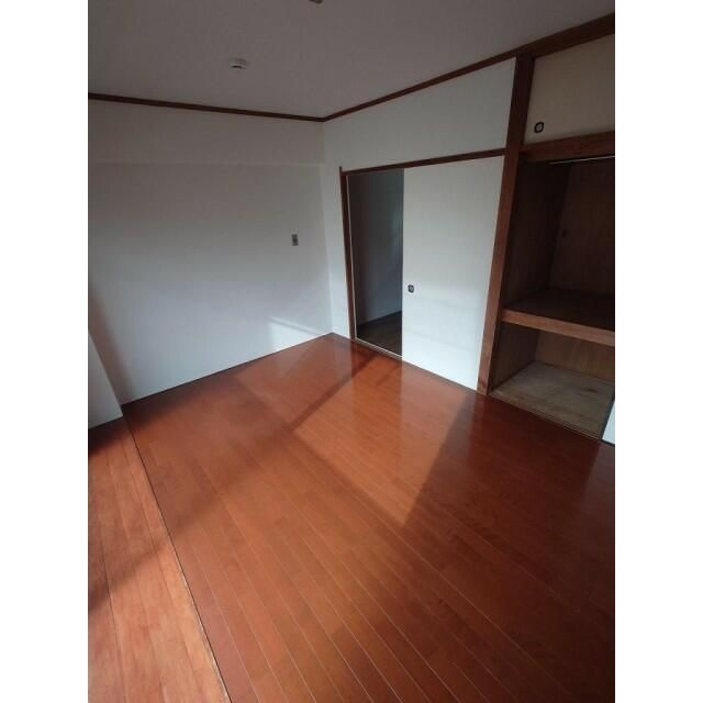 栄マンションの内装