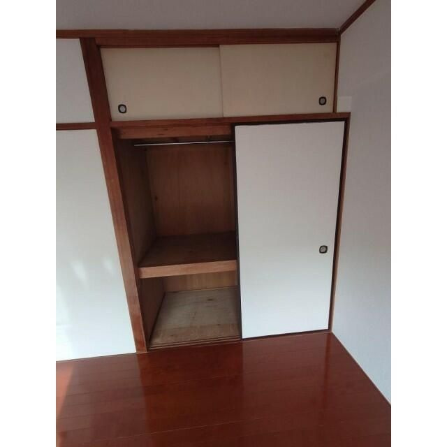栄マンションの収納