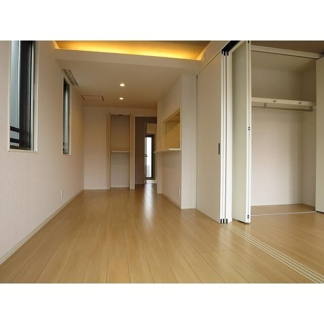 ＭＡＲＩ’Ｓ　Ａｐａｒｔｍｅｎｔの居間・リビング
