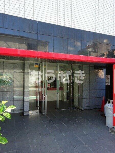 フィオリーシェ東浅草のエントランス