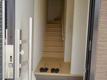 シャーメゾン秀光の玄関
