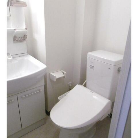【トイレ】 | CASA MIA NAKANOBU | トイレです