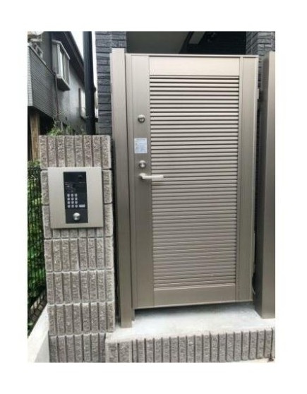アンビシオン新田のロビー
