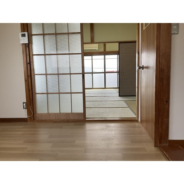 こちらのリビングで趣味の時間をお楽しみください