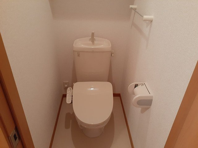 ゆったりとした空間のトイレです