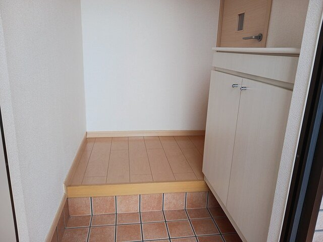 明るい玄関です