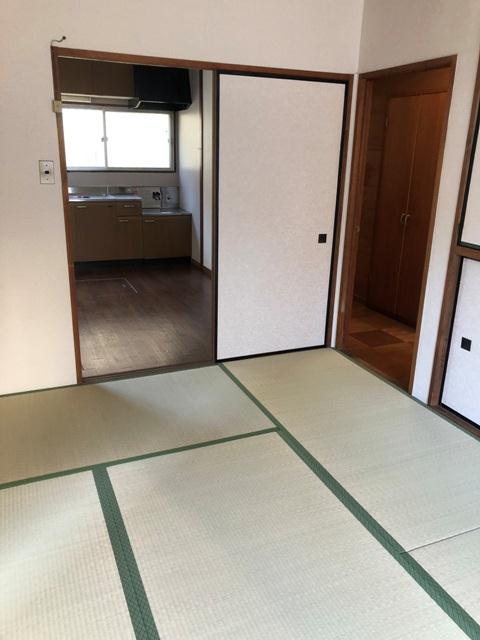 明るい室内です