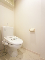 ゆったりとした空間のトイレです